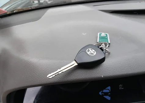 2011 Toyota Camry Le from USA, damaged, VIN 4T1BF3EK1BU597833